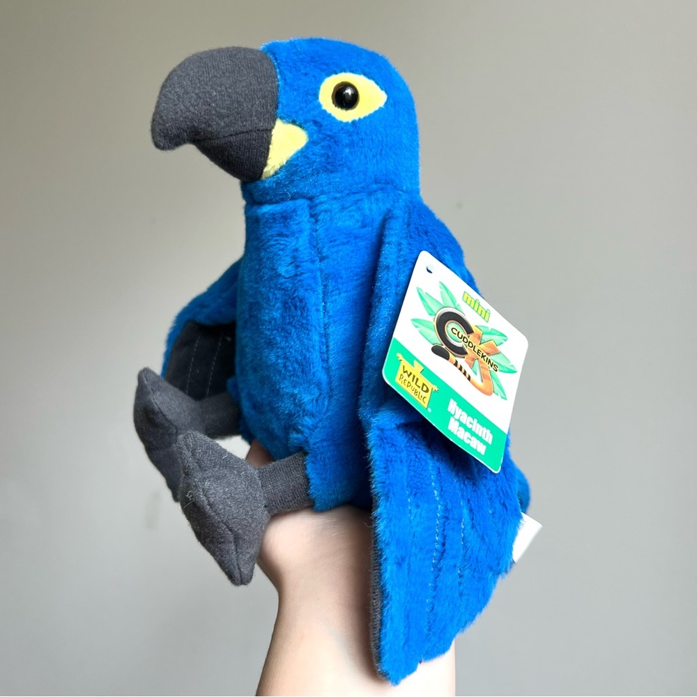 Wild Republicans Hyacinth Macaw Plush